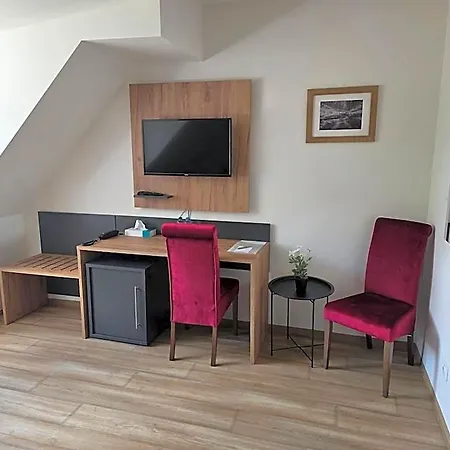 Nova Vcelnice 3*