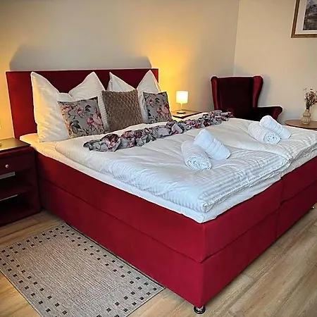 Nova Vcelnice 3*