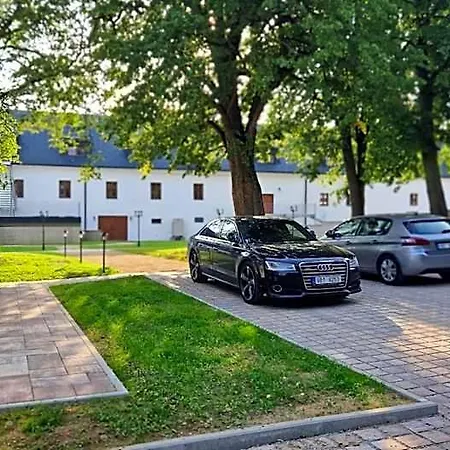 Nova Vcelnice فندق Bítov