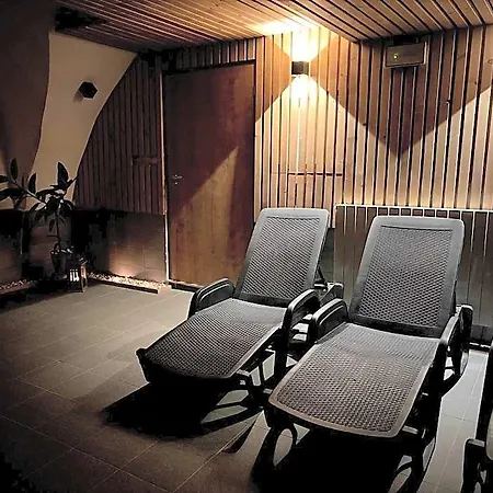 Nova Vcelnice 3*