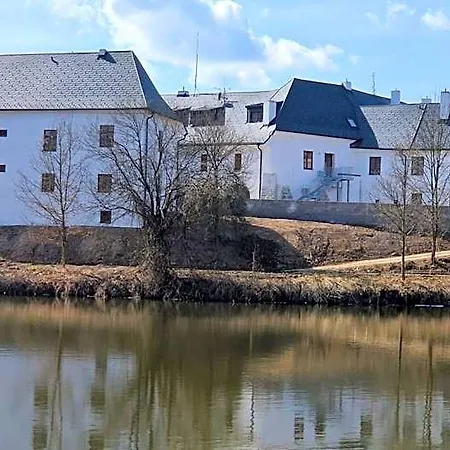 فندق Nova Vcelnice Bítov